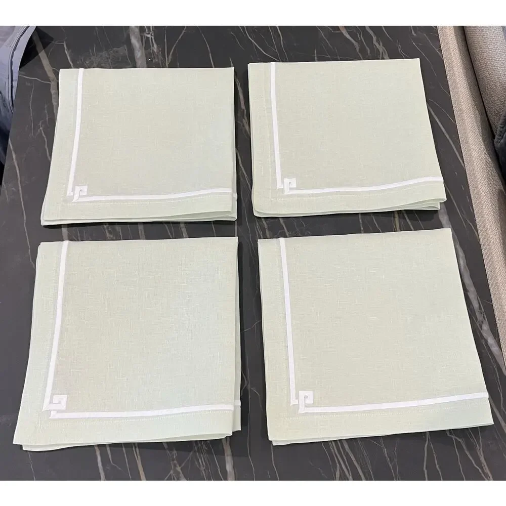 Williams Sonoma Linen Napkins (4)